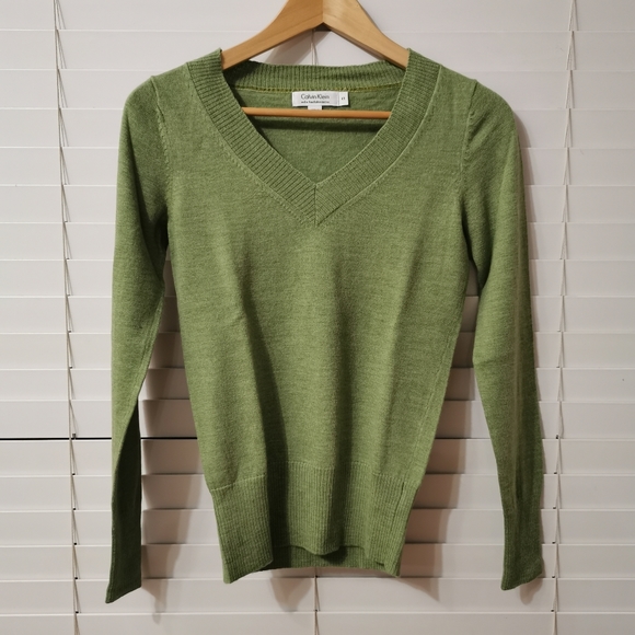 NWOT Calvin Klein Merino Wool Sweater